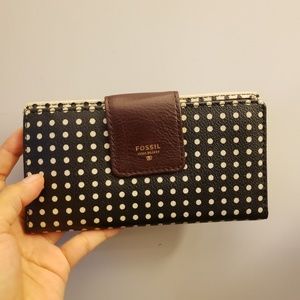Fossil wallet